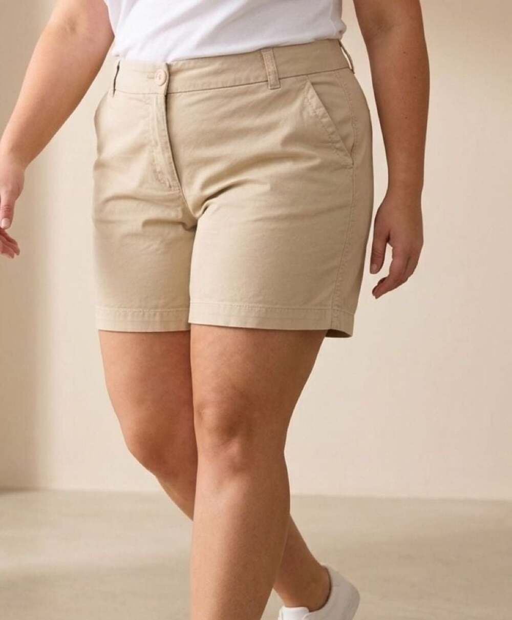 Crown & Ivy Women's Caroline Beige Cotton Chino Shorts Size 16